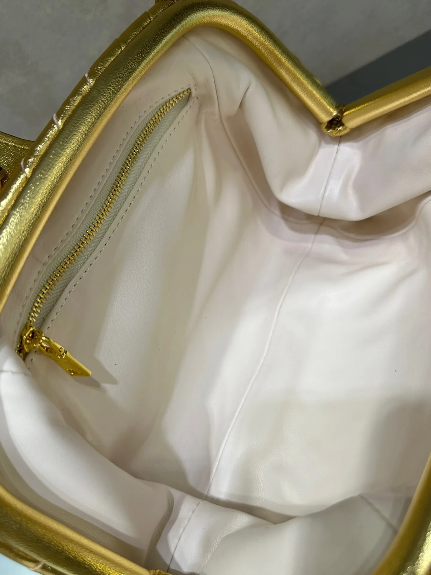 All Categories Official Website "Brand Women's Bags" Women's Bags 💙 BV 2025 Official Website New BV Crossbody Bag